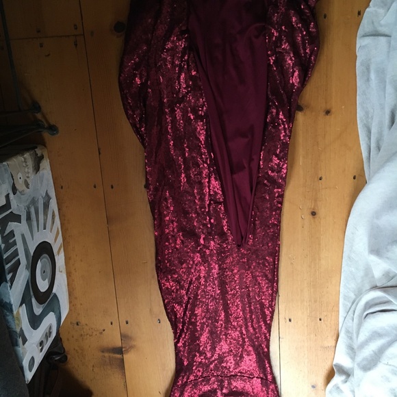 Strapless sequin gown - Picture 2 of 5